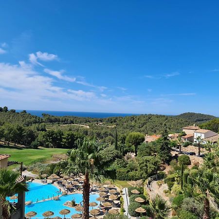 Hameau Des Amandiers - Vue Mer, Golf Et Vignes Apartment Saint-Cyr-sur-Mer Bagian luar foto