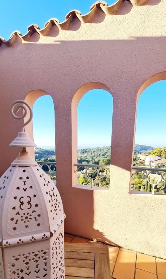 Hameau Des Amandiers - Vue Mer, Golf Et Vignes Apartment Saint-Cyr-sur-Mer Bagian luar foto
